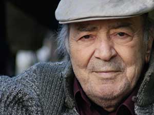 Bir Çınar Daha Devrildi