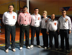 Salonu İnlettiler!!!
