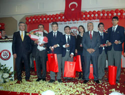 OYAK Matematik Yarışmasının Balıkesir Birincisi SYAL Oldu