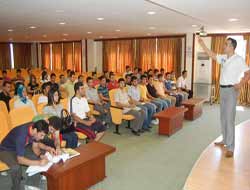 Kmesobdan 300 Öğrenciye Kurs