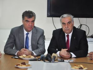 Ak Parti’den Chp’ye Bayram Ziyareti