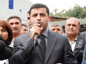 Demirtaş’tan Hasip Kaplan’a Tepki
