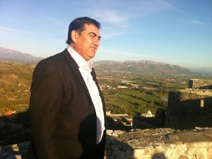 İzmirli Vekilin Protokol Zaferi