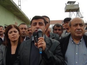 Bdp Eş Genel Başkanı Selahattin Demirtaş: