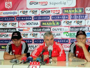 Sivasspor Evindeki İlk Mağlubiyetini Aldı