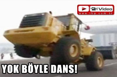 Kepçelerden İnanılmaz Dans