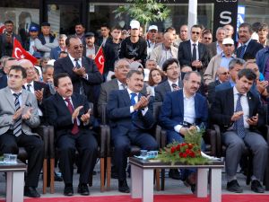 Bakan Dinçer: “bdp’lilerinki Beyhude Çabalardır”