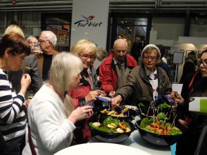 İsveçli Yaşlılardan Türk Yemeklerine Büyük İlgi