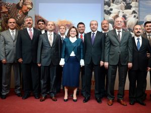 Kadın Çiftçiler Eğitiliyor