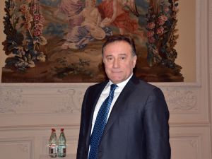 Yücel Fransız Ulusal Meclisinde Konuştu