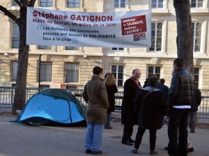 Parisli Belediye Başkanından Açlık Grevi