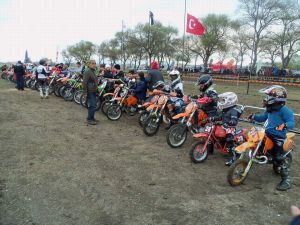 Gönende Motokros Yarışları