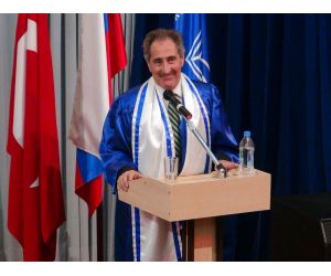 Bakan Günaya Fahri Profesörlük’ Unvanı