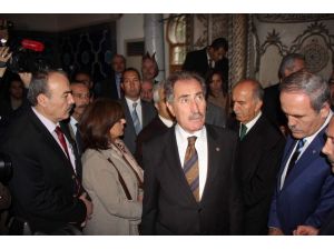 Camideki Yunan Bayrağı Bakan Günayı Şaşırttı