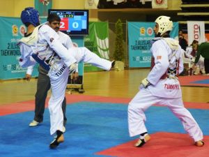 2. Uluslararası Taekwondo Turnuvası Devam Ediyor
