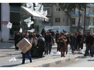 Kktc’nin Başkenti Lefkoşa Sokakları Yeniden Çöpe Boğuldu