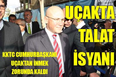 Talatı uçaktan indirten protesto