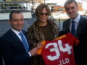 Galatasaray Jennifer Lopez’e Forma Hediye Etti