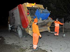 Semt Pazarları Her Akşam Temizleniyor