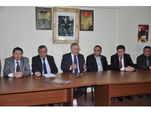 Chp Sözcüsü Koç: “ince, Yalnız Değil”