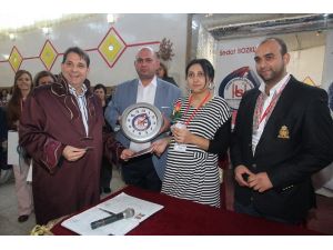 30 Çift Evlilik Cüzdanı Sahibi Oldu