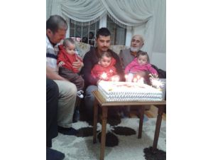 “yaşamaz” Denilen Üçüzler 1 Yaşında