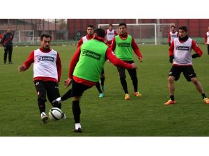 Gençlerbirliği Bandırmasporu Bekliyor