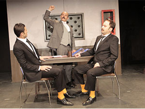 Farklı Dünyalar Tiyatro Sahnesinde