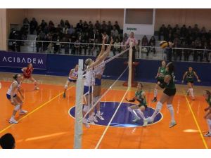 Acıbadem Bayanlar Voleybol 1. Lig
