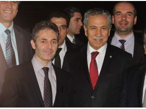 Arınç, Kahkahaya Boğan Spikere Trt İçin İş Teklifi Yaptı