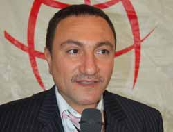 Emin Adımlarla Yürüyoruz