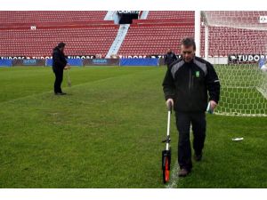 Fıfa Ve Tff Heyeti Hüseyin Avni Aker’de İncelemelerde Bulundu