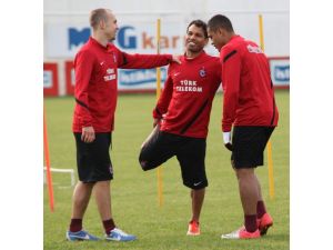 Trabzonspor’da Onur’a Sürpriz Doğum Günü