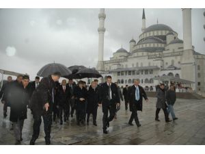 (Özel Haber) Libya Devlet Başkanı Magaryaf Cuma Namazını Kocatepe Camisi’nde Kıldı