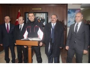 Bakan Kılıç, Erzurum’da Cağ Kebabı Kesti