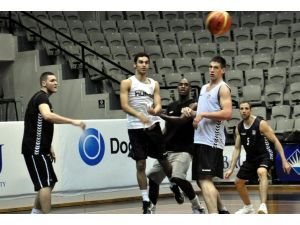 Beşiktaş Basketbol Takımı, Antalya Büyükşehir Belediye Maçı Hazırlıklarını Tamamladı