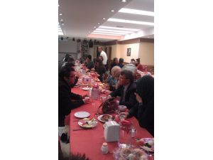 Ak Parti Gümüşhane Milletvekili Üstün Gümüşhaneli Gençlerle Kahvaltıda Buluştu