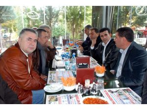 Şanlıurfaspor Yönetimi Ve Başkan Fakıbaba Maç Öncesi Ciğer Yedi