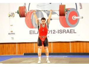 Melih Akın, Silkmede Gümüş Madalya Kazandı