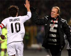 Ve Matias Delgado askıya alındı