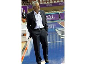 Royal Halı Gaziantep Büyükşehir Belediyespor’da Moraller Yüksek