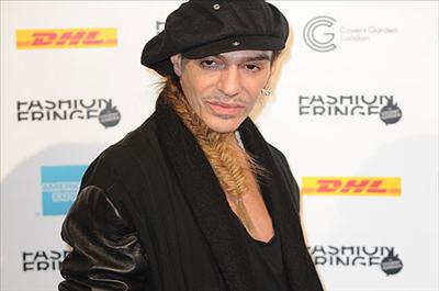 Ünlü Modacı John Galliano Gözaltında