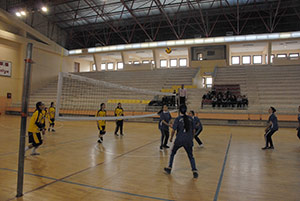 Genç Kızlar Voleybol Turnuvası Başladı