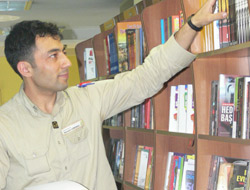 Siyasi ve Fikir Kitapları Çok Satıyor 