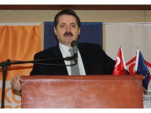 Çalışma Ve Sosyal Güvenlik Bakanı Çelik, Roman Vatandaşlarla Biraraya Geldi