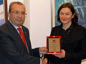 İnaç, Sanko Sanat Galerisi’nde Sergi Açtı