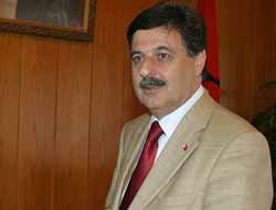 Yine, Yeniden Pakdil