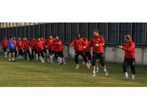 Kayseri Erciyesspor İlk Yarıyı Lider Bitirmek İstiyor