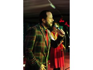 Fabrika Garajında Erken Yılbaşı Eğlencesi