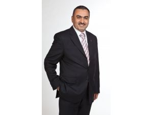 Türkiyenin Spor Yazarı Ödülü Hasan Sarıçiçeke Verildi